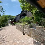Vikendica Bella Chalet *
