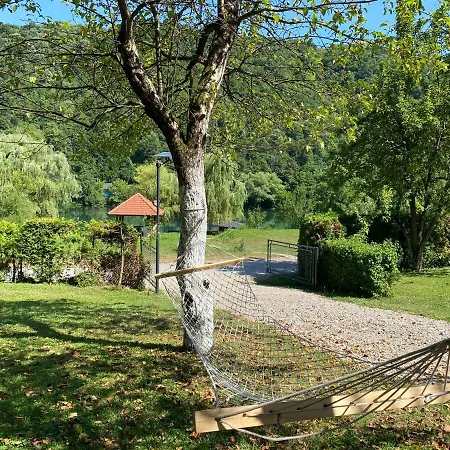 Vikendica Bella Chalet *