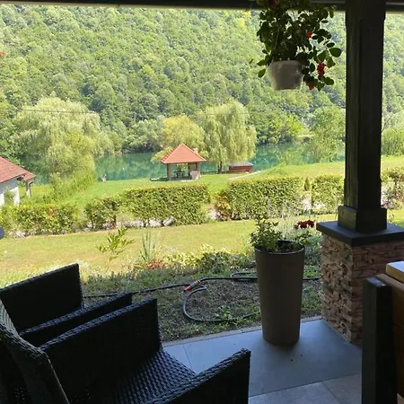 Vikendica Bella Chalet Bihac